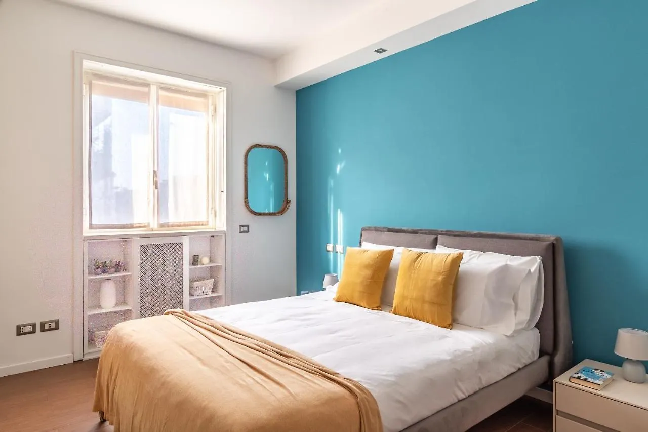 Apartment Duomo-Cadorna Cozy Suite, Skyline View Milan